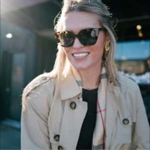 Meet your Posher, Kira